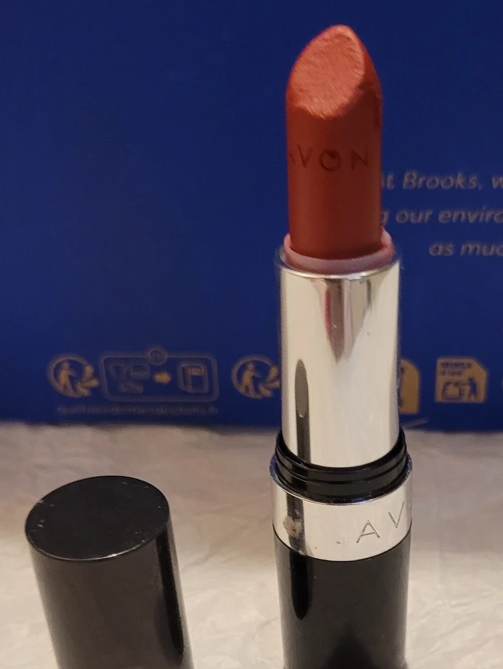 Vintage Avon Ultra color V101 Frozen Berry